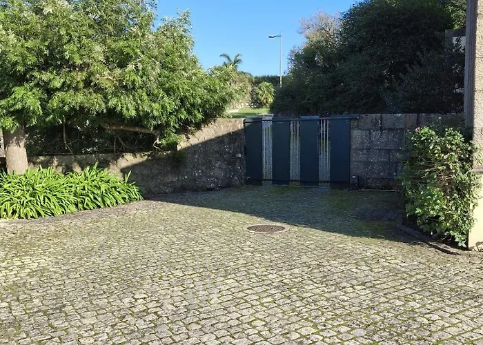 Janela Do Minho * Каминья